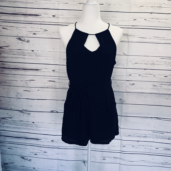 Romper - Picture 2 of 8